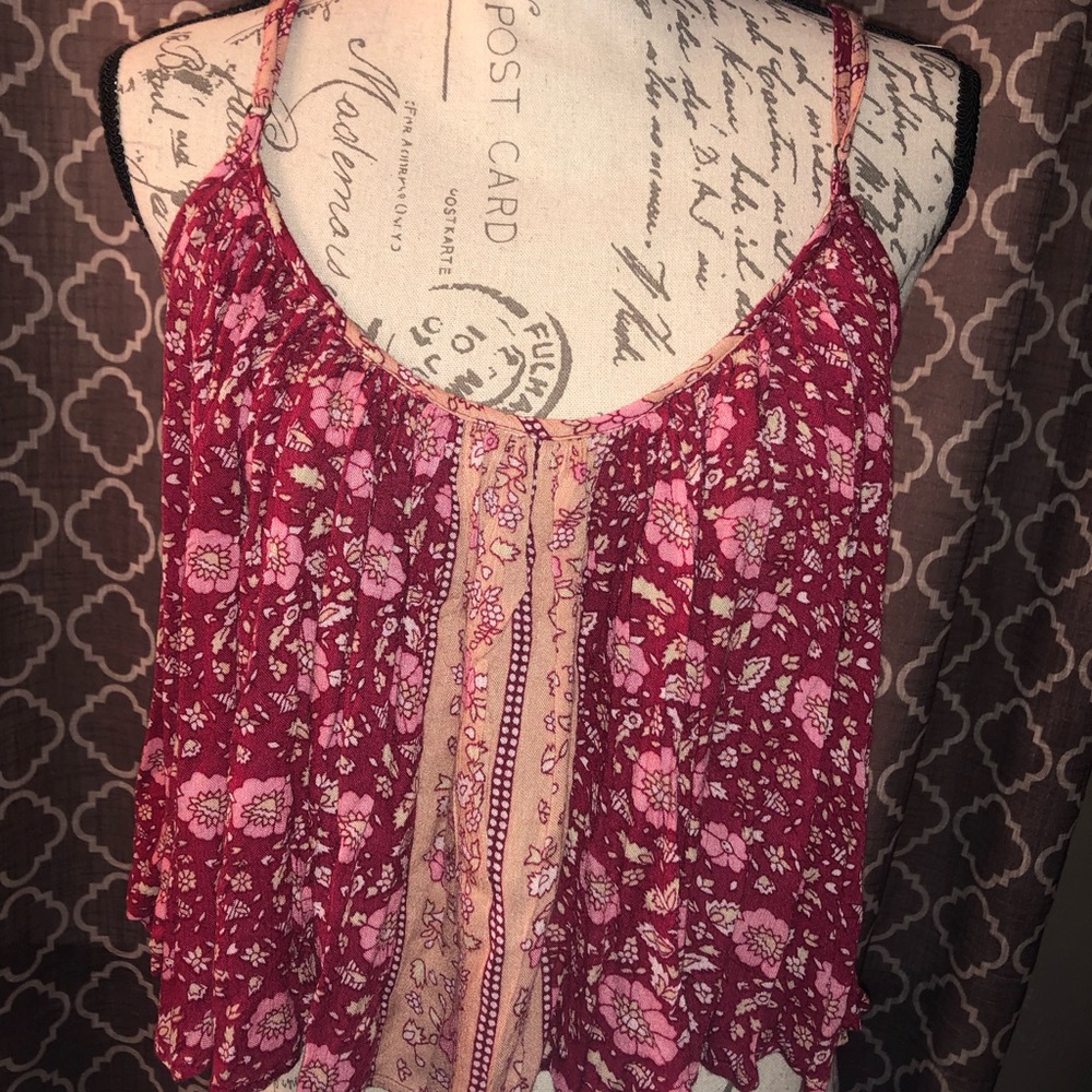 Floral cropped tank top